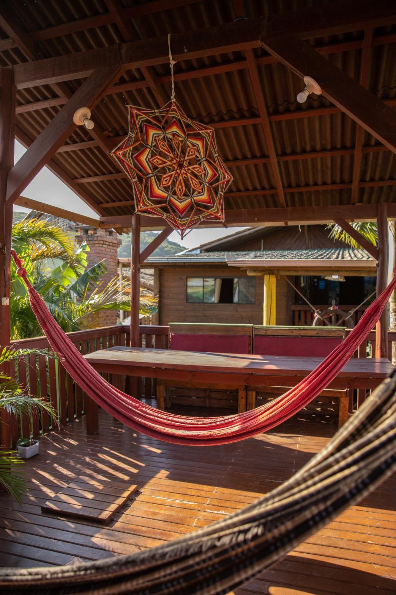 Guarda Encantada Surf Hostel Пальоса Экстерьер фото
