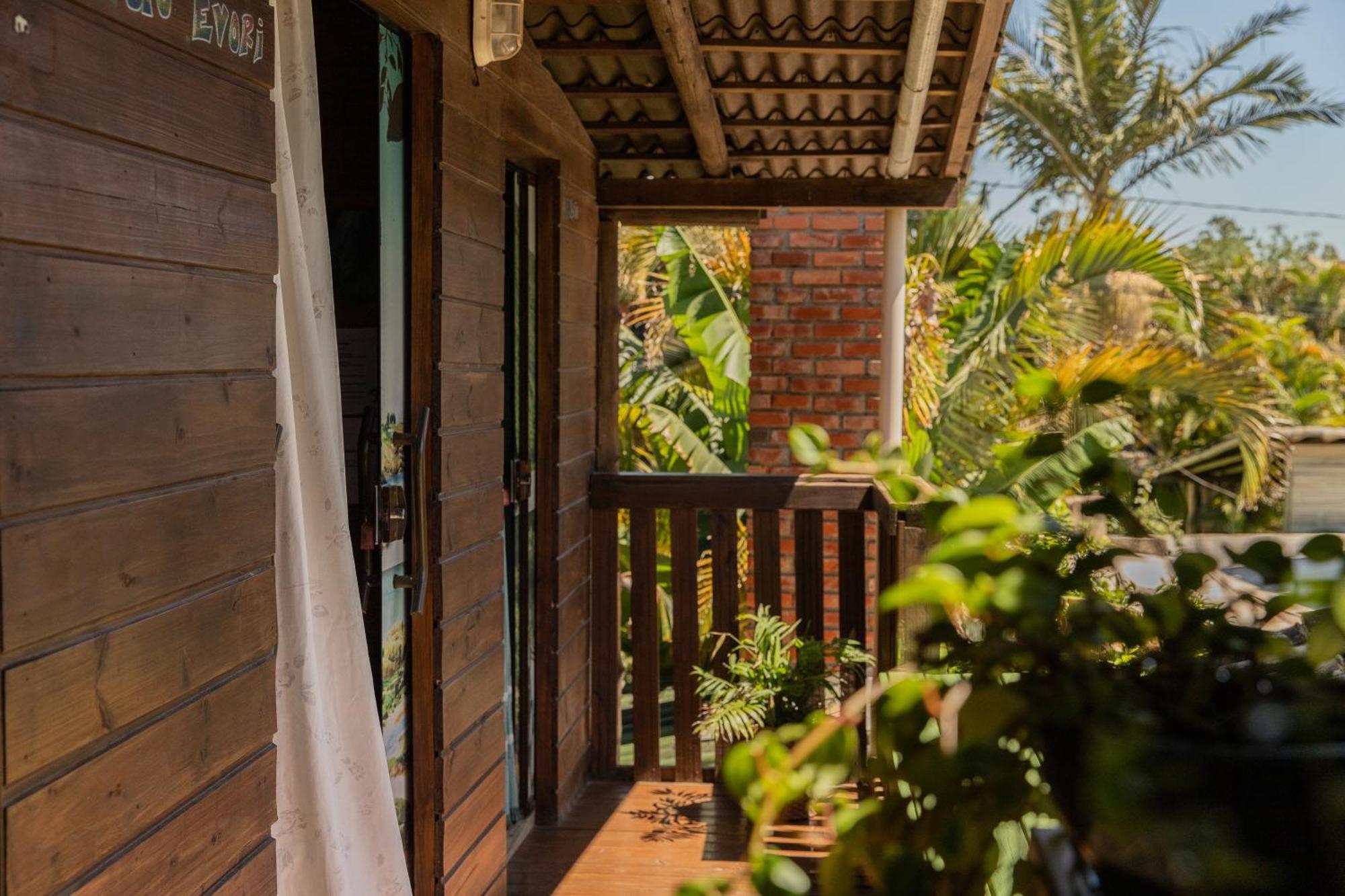 Guarda Encantada Surf Hostel Пальоса Экстерьер фото